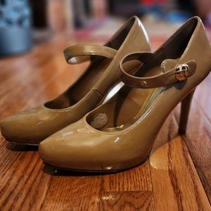 Tan patent style heels